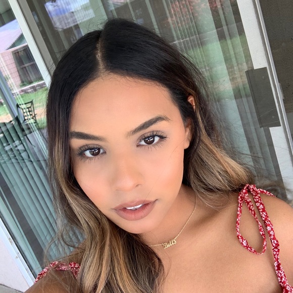 bellamendoza690